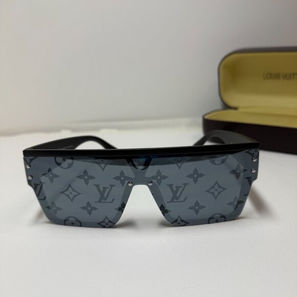 Blue Louis Vuitton Sunglasses - Picture 1 of 8
